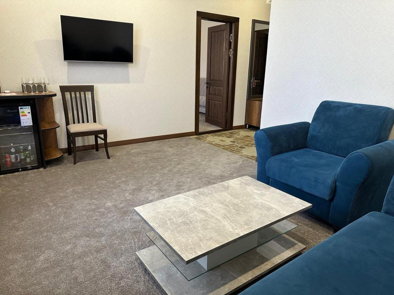 Grand Way Hotel Тараз Экстерьер фото