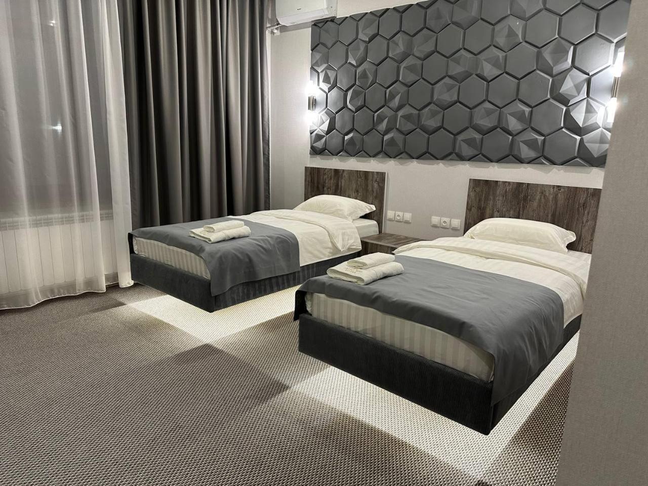 Grand Way Hotel Тараз Экстерьер фото